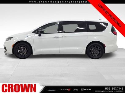 Certified 2024 Chrysler Pacifica Limited