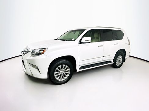 Used 2017 Lexus GX 460 Premium w/ Premium Package AWD/4WD image 4