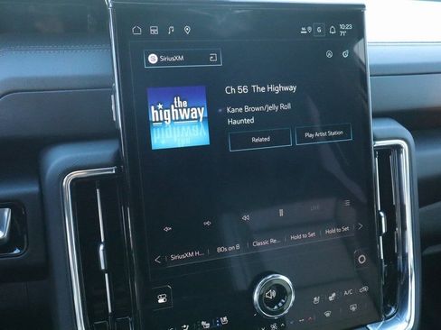 New 2026 GMC Yukon XL Denali w/ Sun & Power Step Package image 5