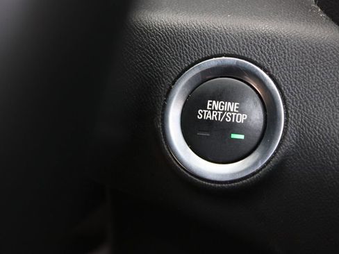 Used 2024 GMC Terrain SLT image 26