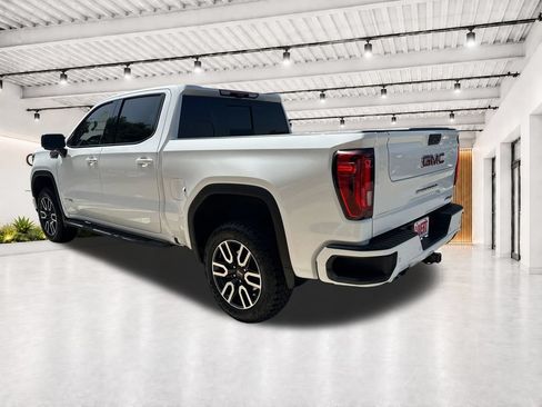 Used 2023 GMC Sierra 1500 AT4 w/ AT4 Premium Package AWD/4WD image 8