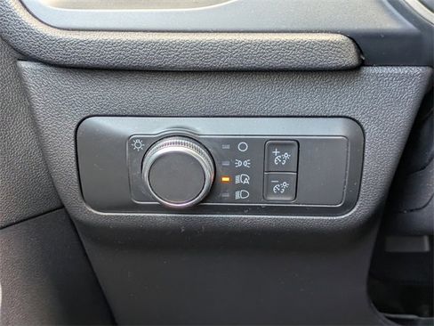 Used 2022 Ford Escape SE image 26