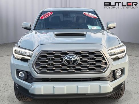 Certified 2023 Toyota Tacoma TRD Sport w/ TRD Premium Sport Package AWD/4WD image 9