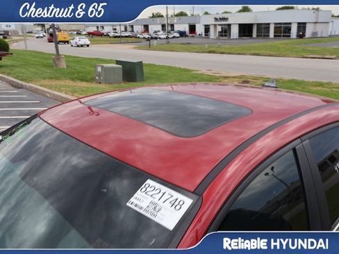 Used 2023 Hyundai Elantra Limited FWD image 13