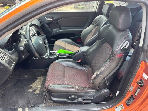 Used 2006 Hyundai Tiburon SE image 8