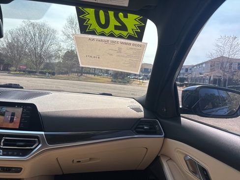 Used 2020 BMW 330i Sedan w/ Premium Package image 16