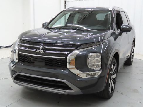 New 2026 Mitsubishi Outlander SEL FWD image 8