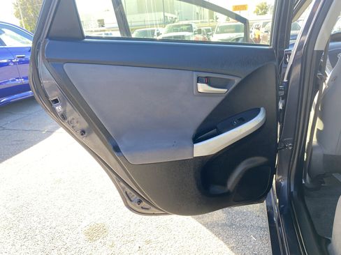 Used 2015 Toyota Prius Three image 17