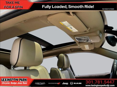 Used 2017 Jeep Grand Cherokee Overland AWD/4WD image 27