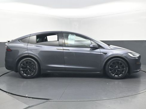 Used 2022 Tesla Model X AWD/4WD image 5
