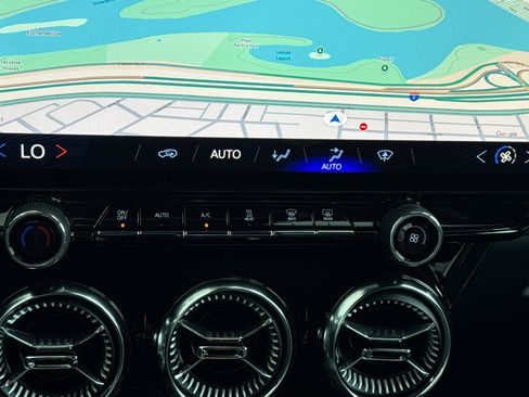 New 2025 Chevrolet Blazer EV LT image 21