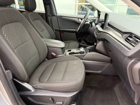 Used 2024 Ford Escape Active w/ Tech Pack #2 AWD/4WD image 10