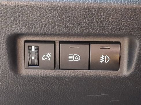 Used 2021 Toyota RAV4 LE FWD image 23