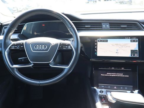 Used 2021 Audi e-tron Premium w/ Convenience Plus Package image 10