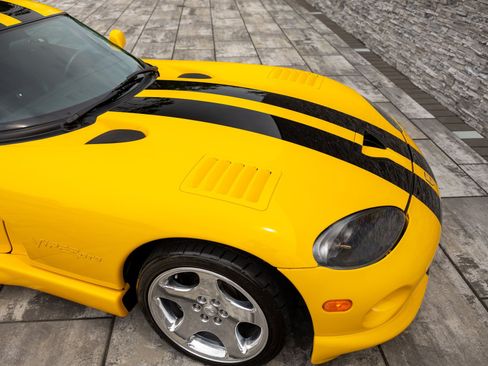 Used 2001 Dodge Viper GTS RWD image 35