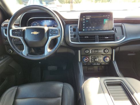 Used 2023 Chevrolet Suburban LT image 10