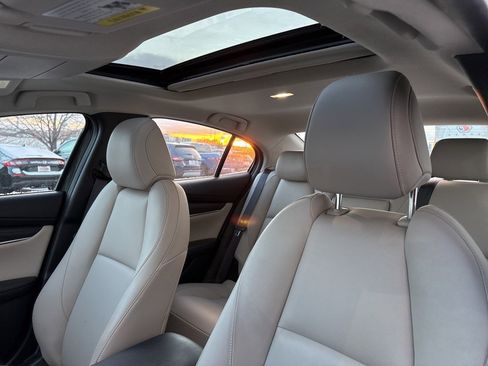 Used 2023 MAZDA MAZDA3 s image 7