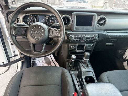 Used 2022 Jeep Wrangler Unlimited Sport image 25