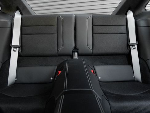 Certified 2026 Porsche 911 GT3 RWD image 33