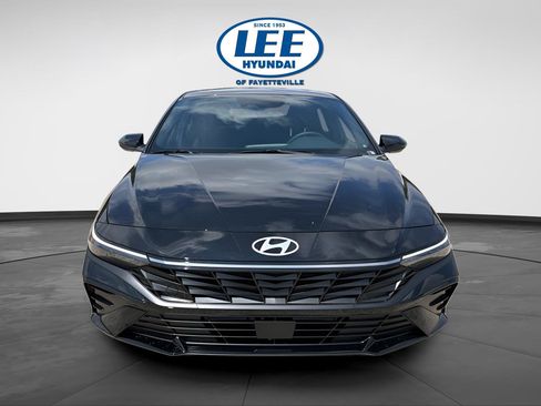 New 2026 Hyundai Elantra SEL Sport FWD image 8