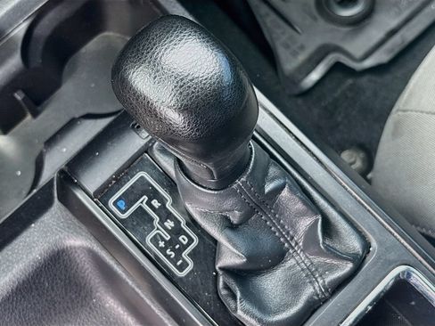 Used 2019 Toyota Tacoma SR w/ SR Convenience Package RWD image 17