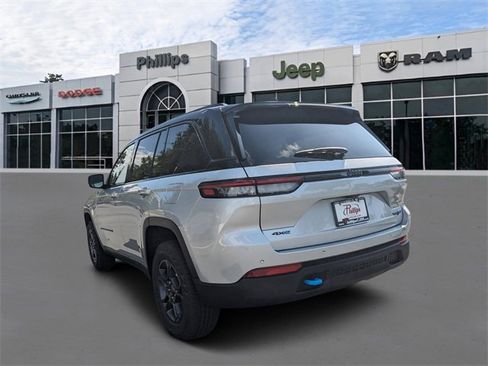 New 2025 Jeep Grand Cherokee Trailhawk image 6