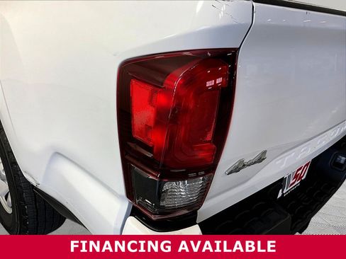 Used 2023 Toyota Tacoma SR AWD/4WD image 23