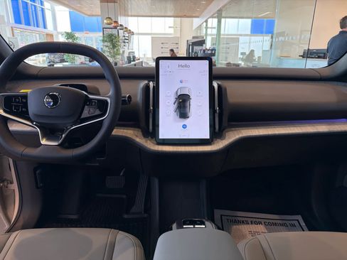 New 2026 Volvo EX30 Cross Country Ultra w/ Protection Package Premier image 15