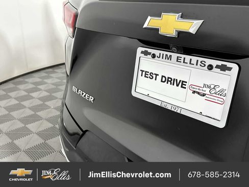 Certified 2024 Chevrolet Blazer LT image 30