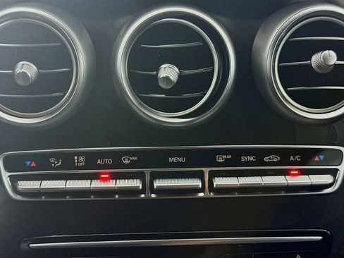 Used 2021 Mercedes-Benz GLC 300 GLC 300 w/ Premium Package image 16