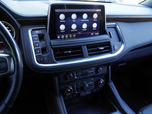 Used 2021 Chevrolet Suburban Premier w/ Premium Package image 24