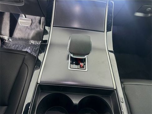 New 2026 Land Rover Range Rover Velar Dynamic SE image 19