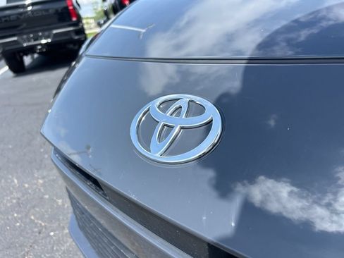 Used 2026 Toyota Camry LE FWD image 10