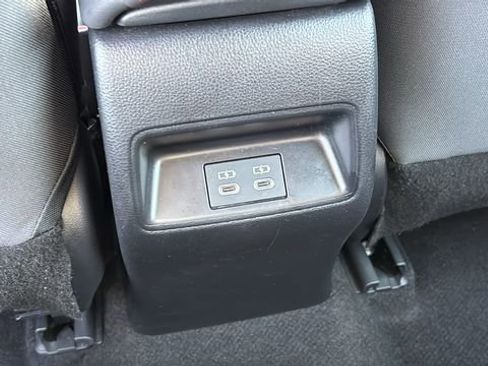 Used 2025 Toyota Corolla SE FWD image 9