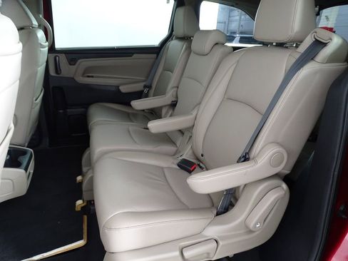 Used 2024 Honda Odyssey Touring image 14