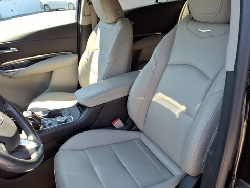Used 2019 Cadillac XT4 Luxury FWD image 17