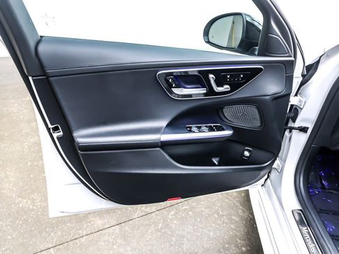 Used 2023 Mercedes-Benz C 300 Sedan image 21