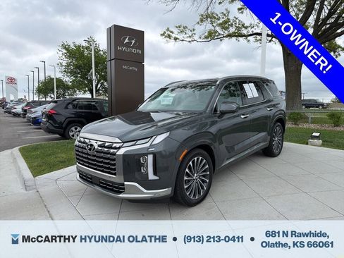 Used 2023 Hyundai Palisade Calligraphy w/ Cargo Package FWD image 1
