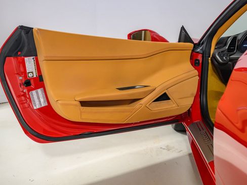 Used 2013 Ferrari 458 Spider RWD image 25