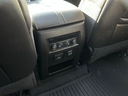 Used 2021 Chevrolet Traverse Premier w/ Redline Edition image 33