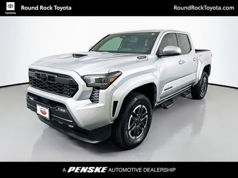 Certified 2025 Toyota Tacoma TRD Sport image 1