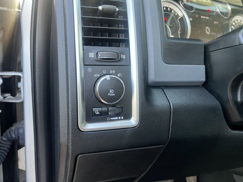Used 2018 RAM 1500 Big Horn image 16