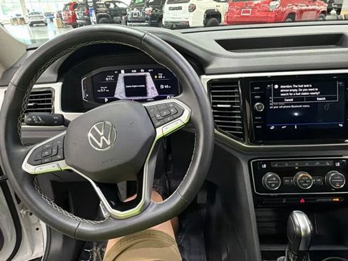 Used 2023 Volkswagen Atlas SEL AWD/4WD image 20