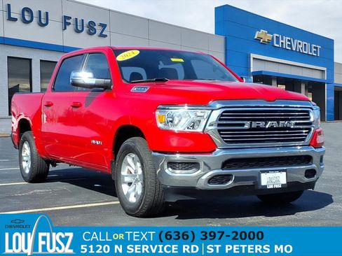 Used 2024 RAM 1500 Laramie AWD/4WD image 1