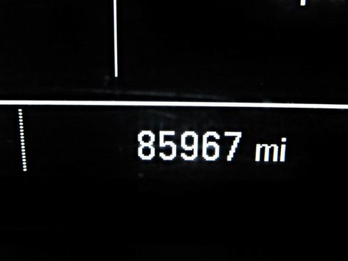 Used 2018 Chevrolet Equinox LT image 15