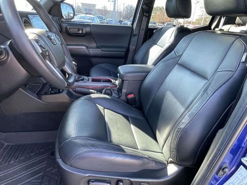 Used 2022 Toyota Tacoma 2WD Double Cab image 13