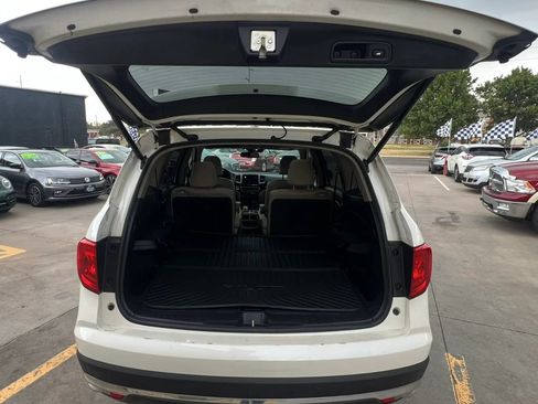 Used 2017 Honda Pilot Elite image 8