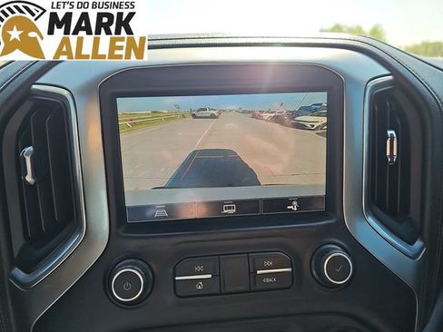 Used 2021 Chevrolet Silverado 1500 LT Trail Boss w/ Convenience Package II AWD/4WD image 14