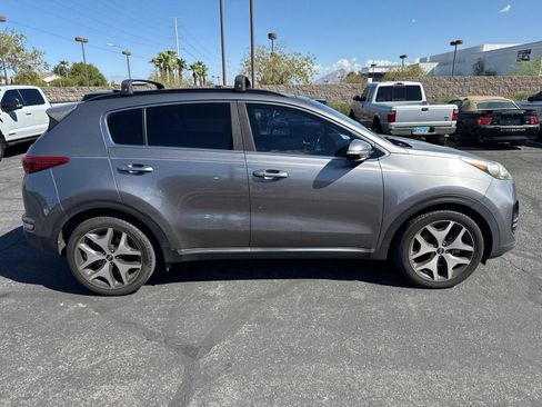 Used 2018 Kia Sportage SX FWD image 4