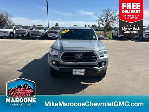 Used 2019 Toyota Tacoma SR5 AWD/4WD image 1